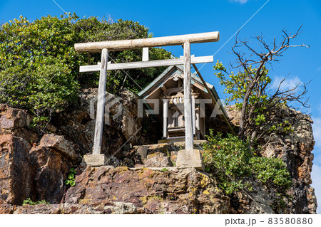 稲佐の浜の弁天島 稲佐の浜の弁天島 83580880