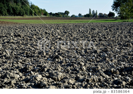 Plowed autumn field Plowed autumn field 83586364