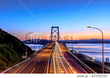 夜明け前の大鳴門橋 徳島県鳴門市 夜明け前の大鳴門橋 徳島県鳴門市 83590204