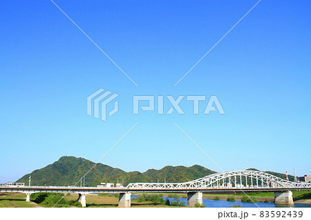 長良川と金華山、岐阜城の風景 長良川と金華山、岐阜城の風景 83592439