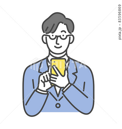 スマホを操作するスーツ男性 83596869