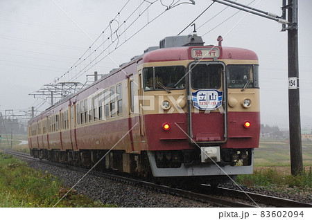 えちごトキめき鉄道455系 急行 立山 関山付近 83602094