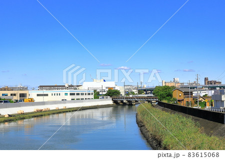 名古屋市南区　忠治橋から眺める山崎川 83615068