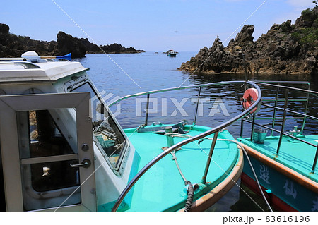 新潟 佐渡 尖閣湾揚島遊園 海中透視船 新潟 佐渡 尖閣湾揚島遊園 海中透視船 83616196