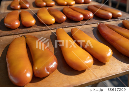 天日干しされるカラスミ 83617209