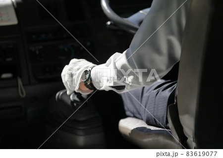 マイクロバス運転席 イメージ マイクロバス運転席 イメージ 83619077