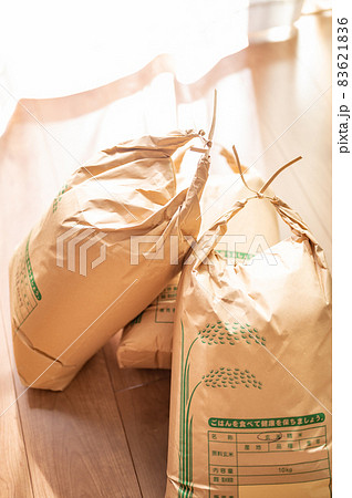 新米を玄米でストック 新米を玄米でストック 83621836