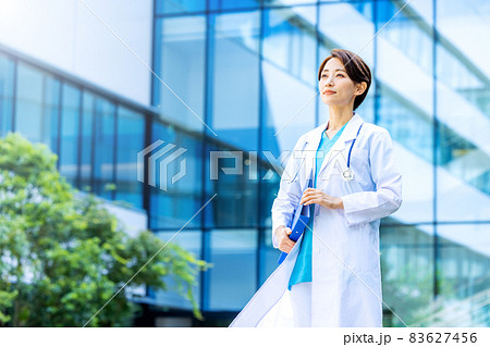 大学病院　女性医師　撮影協力：LINK FOREST 83627456