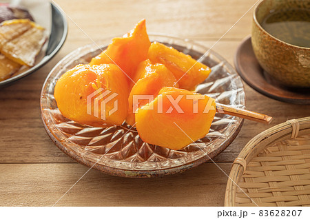 完熟した富有柿 完熟した富有柿 83628207