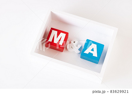 木箱に入ったM&A 83629921