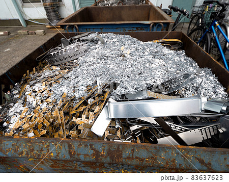 金属の切削屑 83637623