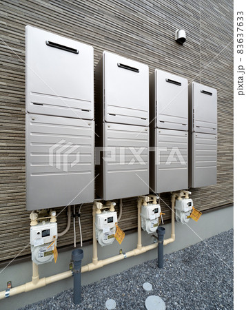 アパートのガス給湯器 83637633