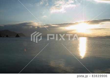 佐伯市(上浦町) 豊後二見ヶ浦 日の出 佐伯市(上浦町) 豊後二見ヶ浦 日の出 83639906