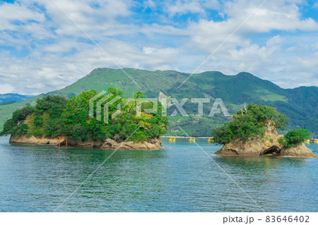 尾鷲市の弁財島 83646402