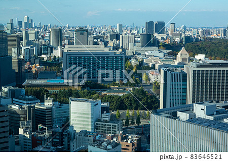 国会議事堂と首相官邸　永田町周辺　俯瞰　ロング（2021年11月） 83646521