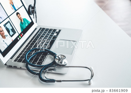 Telemedicine service online video call for doctor to actively chat with patient 83661909