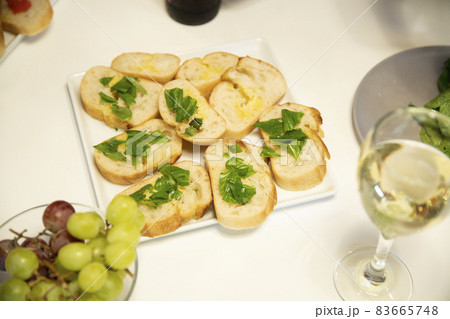 ダイニングテーブル 83665748