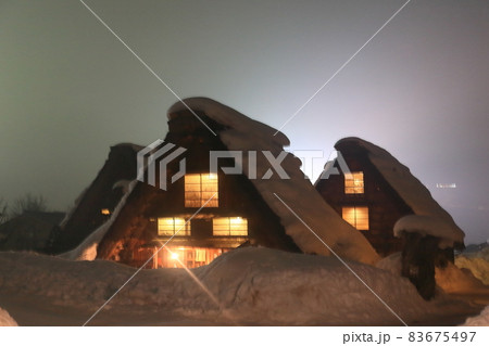 白川郷合掌造りライトアップ【岐阜県大野郡白川村】 83675497