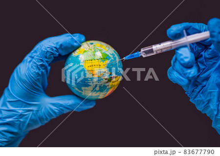 Syringe vaccinates the globe, on a map of the USA. USA Coronavirus, Corona virus attack concept. America fight against coronavirus. Concept of fight against coronavirus, danger and public health risk Syringe vaccinates the globe, on a map of the USA. USA Coronavirus, Corona virus attack concept. America fight against coronavirus. Concept of fight against coronavirus, danger and public health risk 83677790