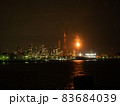 船と工場夜景 83684039