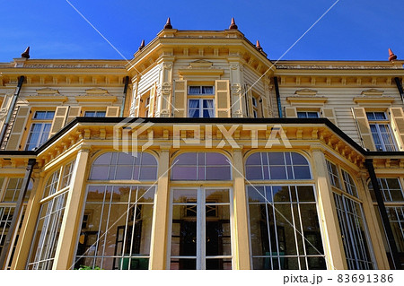 旧岩崎邸庭園（洋館東側） 83691386