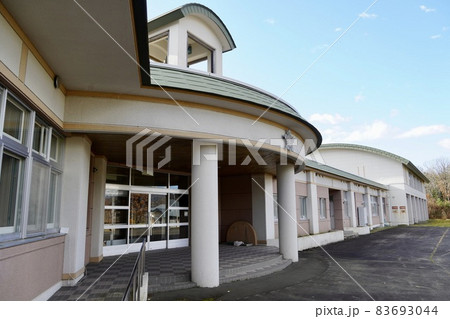 穂別町立稲里小学校(廃校) 穂別町立稲里小学校(廃校) 83693044