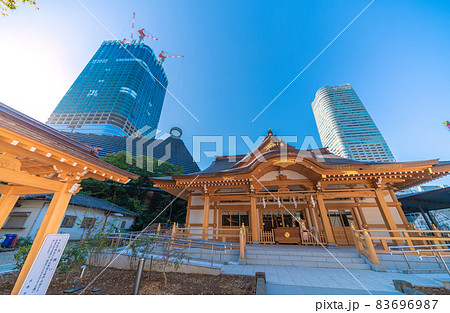日本の東京都市景観 八幡神社(建替)や虎ノ門・麻布台プロジェクトの超高層ビルなどを望む 日本の東京都市景観 八幡神社(建替)や虎ノ門・麻布台プロジェクトの超高層ビルなどを望む 83696987