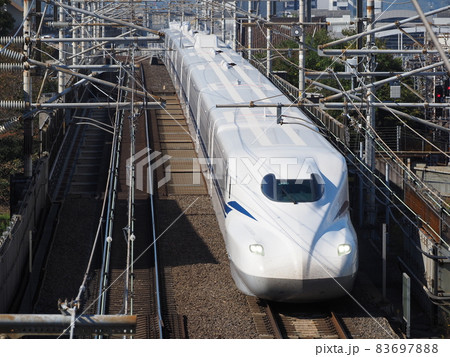 新幹線N700S J20編成試運転 本町跨線橋にて 新幹線N700S J20編成試運転 本町跨線橋にて 83697888