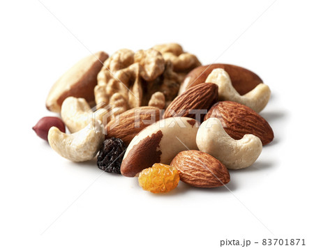 Mix of nuts on white backgrounds 83701871