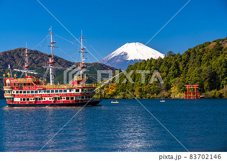 《神奈川県》富士山と芦ノ湖・元箱根の風景 《神奈川県》富士山と芦ノ湖・元箱根の風景 83702146