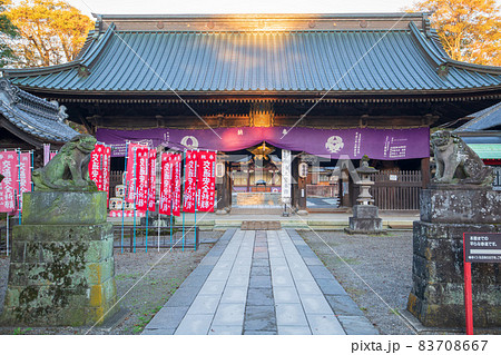 妻沼聖天山　歓喜院　境内　仁王門　秋風景 83708667