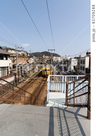 EOSRP.広島尾道、高台から黄色電車。 EOSRP.広島尾道、高台から黄色電車。 83709288