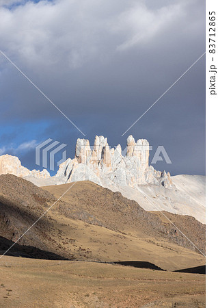 Beautiful winter landscape in tibet,China Beautiful winter landscape in tibet,China 83712865