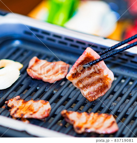 焼肉 グリル ノースモーク 煙が少ない 【 1人 で 焼肉 の イメージ 】 焼肉 グリル ノースモーク 煙が少ない 【 1人 で 焼肉 の イメージ 】 83719081