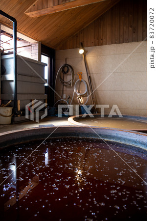 揚げ浜式製塩の輪島塩 揚げ浜式製塩の輪島塩 83720072