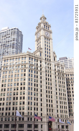CHICAGO, ILLINOIS, UNITED STATES - DEC 11th, 2015: The Wrigley Building is the corporate headquarters of the Wrigley Company 83725931