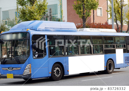 バス 広告 看板 83726332