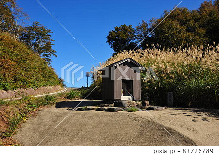 国道416号福井県石川県県境の新保峠のお地蔵さん 国道416号福井県石川県県境の新保峠のお地蔵さん 83726789