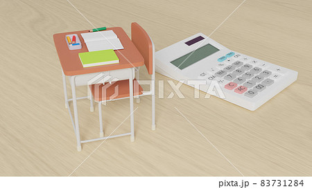 平面上に置かれたミニチュアのスクールデスクと電卓 平面上に置かれたミニチュアのスクールデスクと電卓 83731284