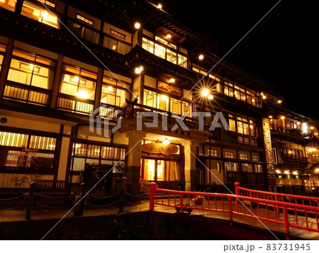 山形・銀山温泉夜景 83731945
