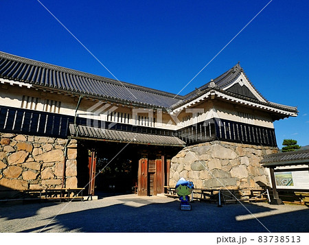松本城黒門一の門(櫓門) 83738513