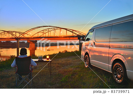 バンライフ　夜景　利根川河川敷（群馬県） 83739971