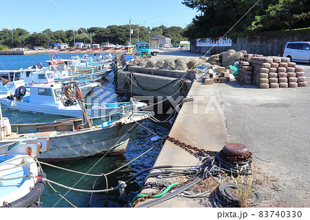 三河湾 日間賀島の漁村と漁船 三河湾 日間賀島の漁村と漁船 83740330