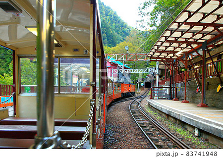 黒部峡谷鉄道トロッコ電車からの風景 鐘釣駅でのスイッチバック 黒部峡谷鉄道トロッコ電車からの風景 鐘釣駅でのスイッチバック 83741948