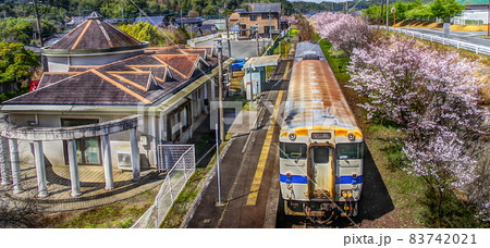 ローカル線と桜（日田彦山線） 83742021