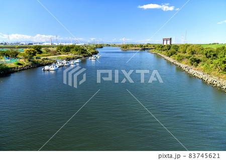 笹目橋／荒川より上流方向を望む(埼玉県戸田市)【2021.11】 83745621