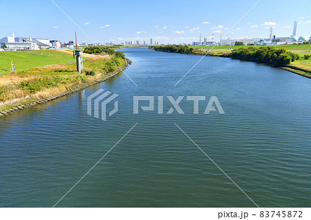 笹目橋／荒川より下流方向を望む(埼玉県戸田市)【2021.11】 83745872