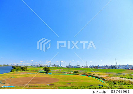 笹目橋/荒川より下流方向を望む(埼玉県戸田市)【2021.11】 笹目橋/荒川より下流方向を望む(埼玉県戸田市)【2021.11】 83745961