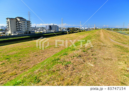 笹目橋／荒川付近より上流方向を望む(埼玉県戸田市)【2021.11】 83747154
