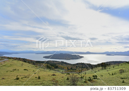美幌峠展望台からの屈斜路湖 美幌峠展望台からの屈斜路湖 83751309